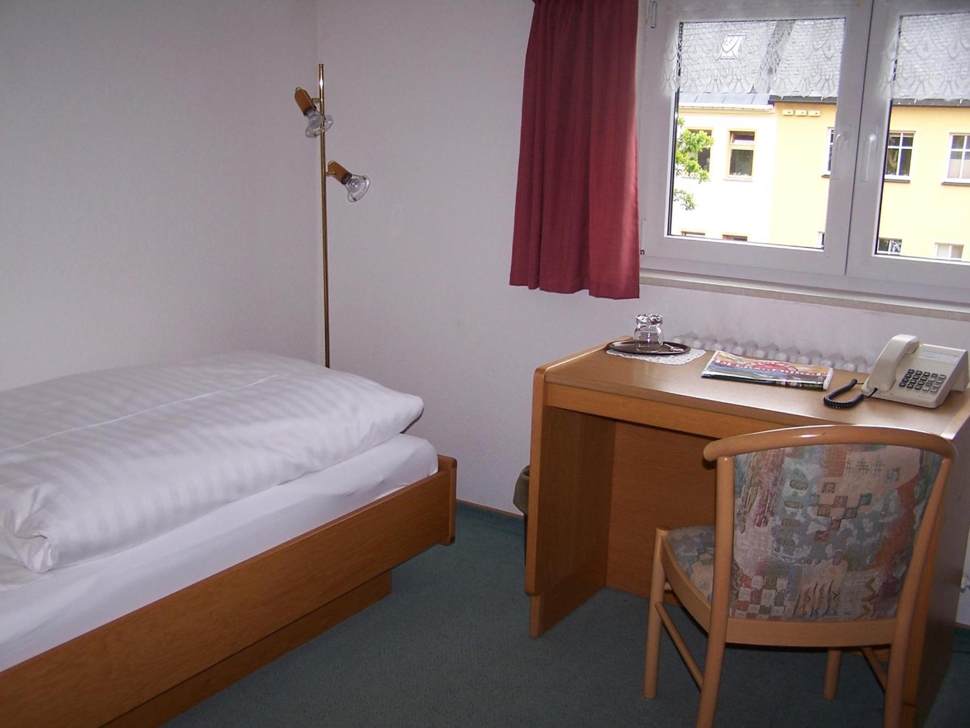 אוברוויזנטל Hotel Zum Alten Brauhaus מראה חיצוני תמונה