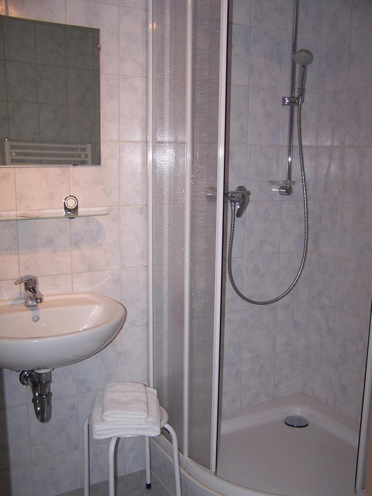 אוברוויזנטל Hotel Zum Alten Brauhaus מראה חיצוני תמונה
